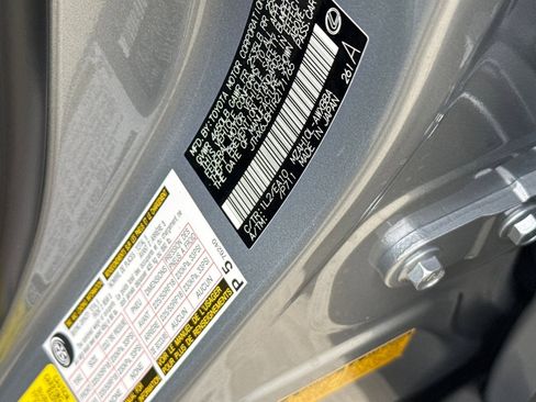 Certified 2024 Lexus UX 250h FWD image 20