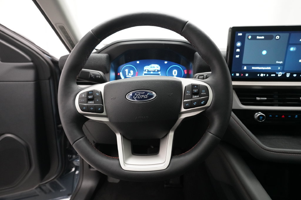 Used 2026 Ford Explorer Active w/ Active Comfort Package AWD/4WD image 4