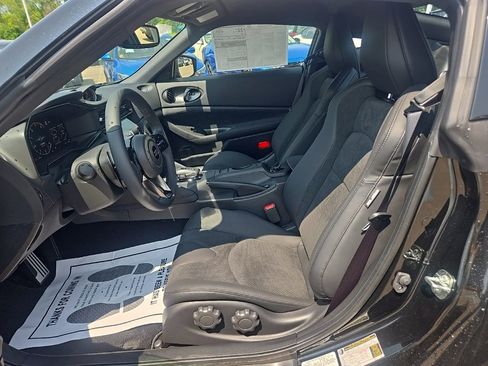 New 2025 Nissan Z Performance w/ Floor Mat Package image 9