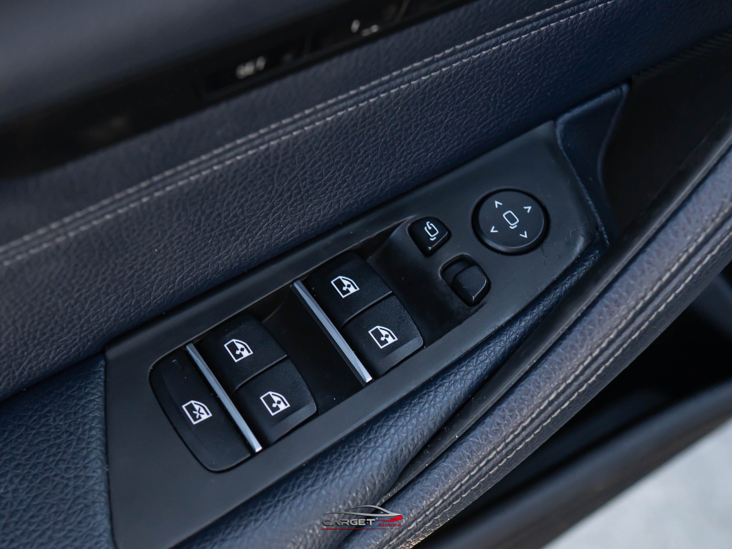 Used 2019 BMW 540i w/ M Sport Package RWD image 41