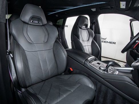Used 2023 BMW XM image 34