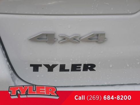 Certified 2024 Jeep Grand Cherokee Limited AWD/4WD image 13