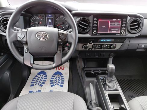 Used 2022 Toyota Tacoma SR image 12