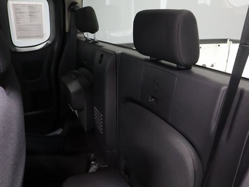 Used 2025 Nissan Frontier S image 20