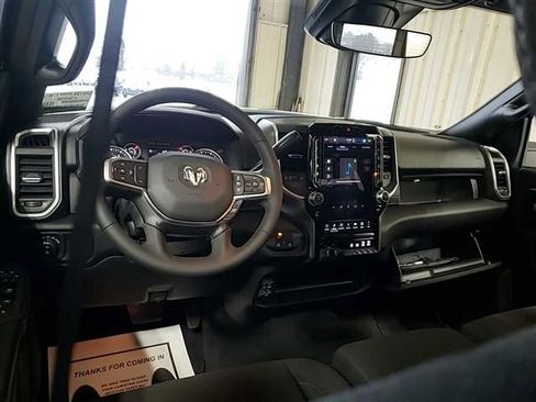 Used 2025 RAM 2500 Big Horn AWD/4WD image 9