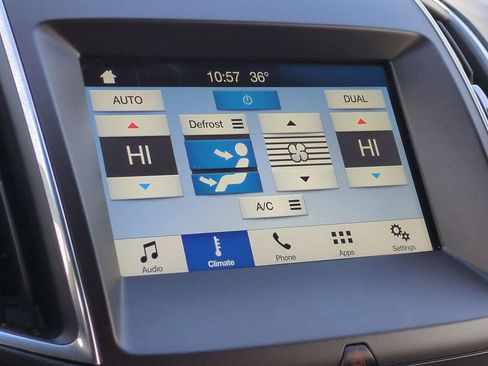 Used 2018 Ford Edge Titanium image 31