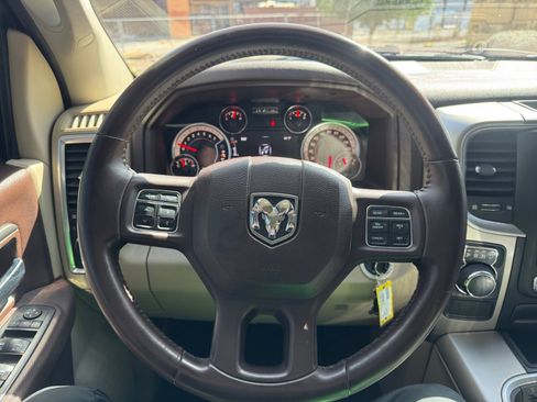 Used 2019 RAM 1500 Big Horn RWD image 5