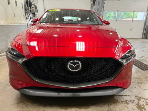 Used 2025 MAZDA MAZDA3 s Sport FWD image 2
