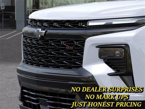 New 2026 Chevrolet Traverse RS image 13