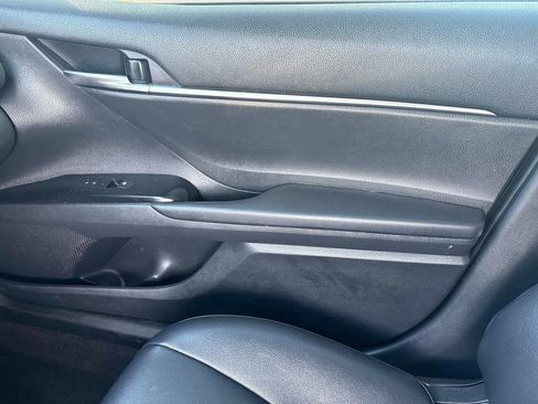 Used 2019 Toyota Camry SE image 21