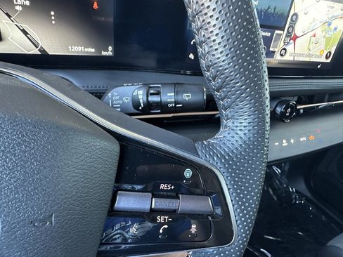 Used 2024 Nissan Ariya FWD image 22