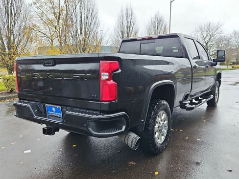 Used 2021 Chevrolet Silverado 3500 LTZ w/ LTZ Plus Package image 6