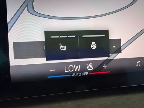 Used 2024 BMW X7 xDrive40i w/ M Sport Package image 19