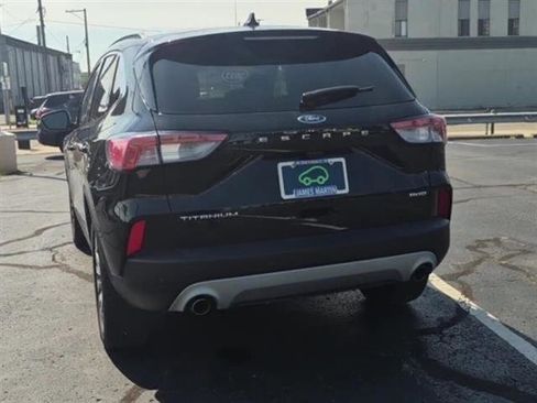 Used 2022 Ford Escape Titanium image 38