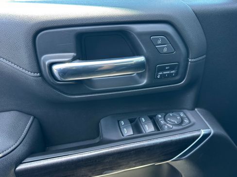 Used 2023 Chevrolet Silverado 3500 LTZ w/ Gooseneck/5TH Wheel Package image 11