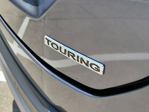 Certified 2025 Honda Pilot Touring image 10