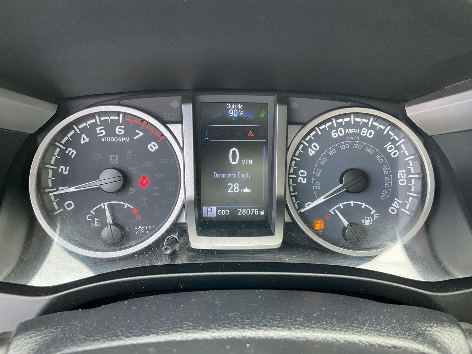 Used 2021 Toyota Tacoma Limited AWD/4WD image 12