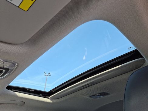 Certified 2023 Hyundai Elantra Limited image 15