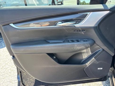 Used 2024 Cadillac XT6 Sport w/ Technology Package AWD/4WD image 26