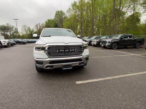Used 2022 RAM 1500 Laramie AWD/4WD image 3