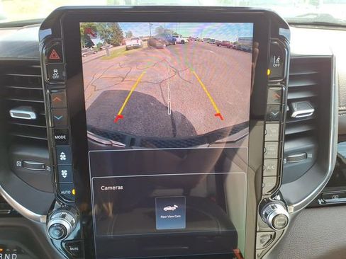 New 2026 RAM 1500 Laramie AWD/4WD image 23
