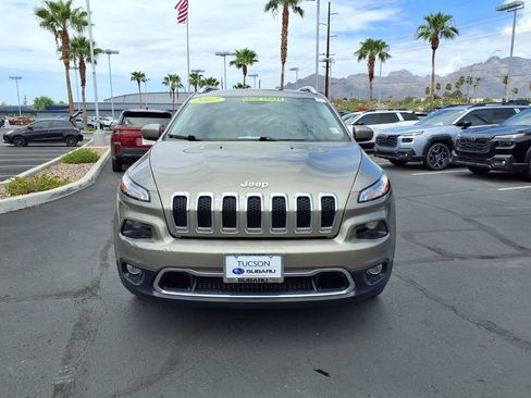 Used 2017 Jeep Cherokee Limited FWD image 9