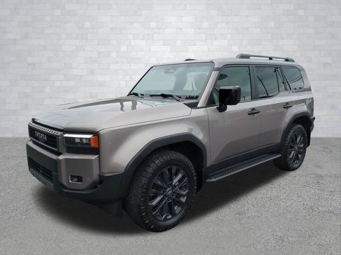 Used 2025 Toyota Land Cruiser AWD/4WD image 10