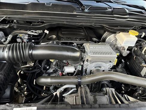 Used 2024 RAM 1500 Laramie image 20
