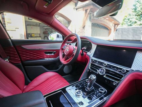 Used 2022 Bentley Flying Spur V8 image 47