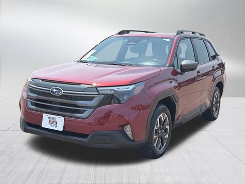 Certified 2025 Subaru Forester Premium w/ Convenience Package #1 AWD/4WD image 3