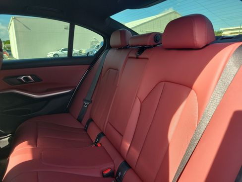 Used 2024 BMW 330i Sedan w/ Premium Package RWD image 9