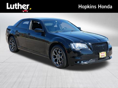 Used 2017 Chrysler 300 S AWD/4WD image 1