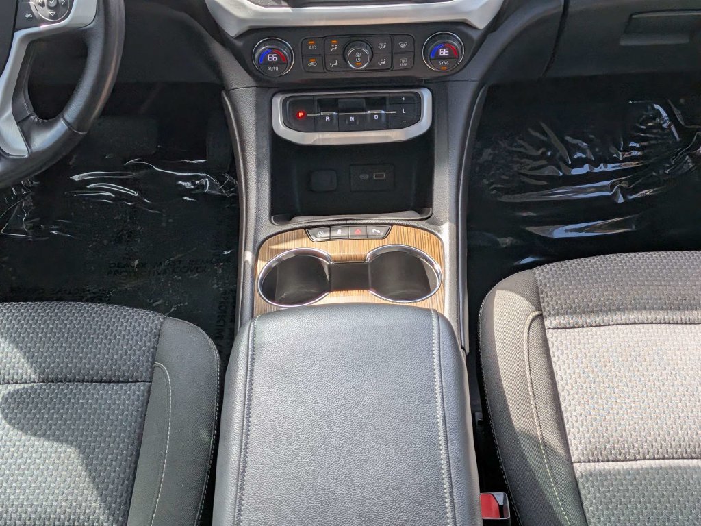 Used 2020 GMC Acadia SLE w/ LPO, Floor Liner Package AWD/4WD image 18
