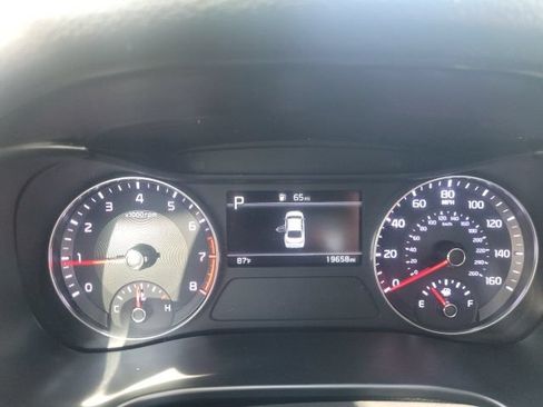 Certified 2023 Kia Forte LXS w/ LXS Technology Package FWD image 18