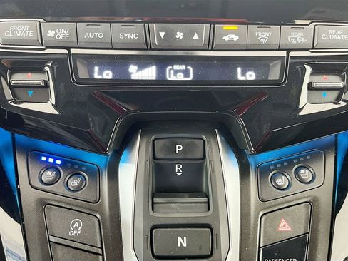 Used 2023 Honda Odyssey Elite image 16