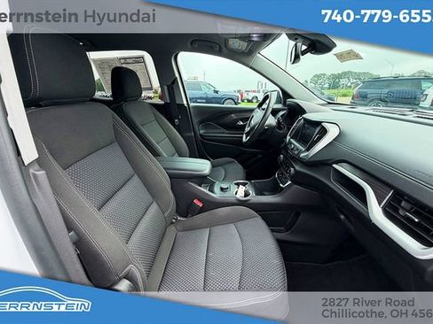 Used 2022 GMC Terrain SLE FWD image 25