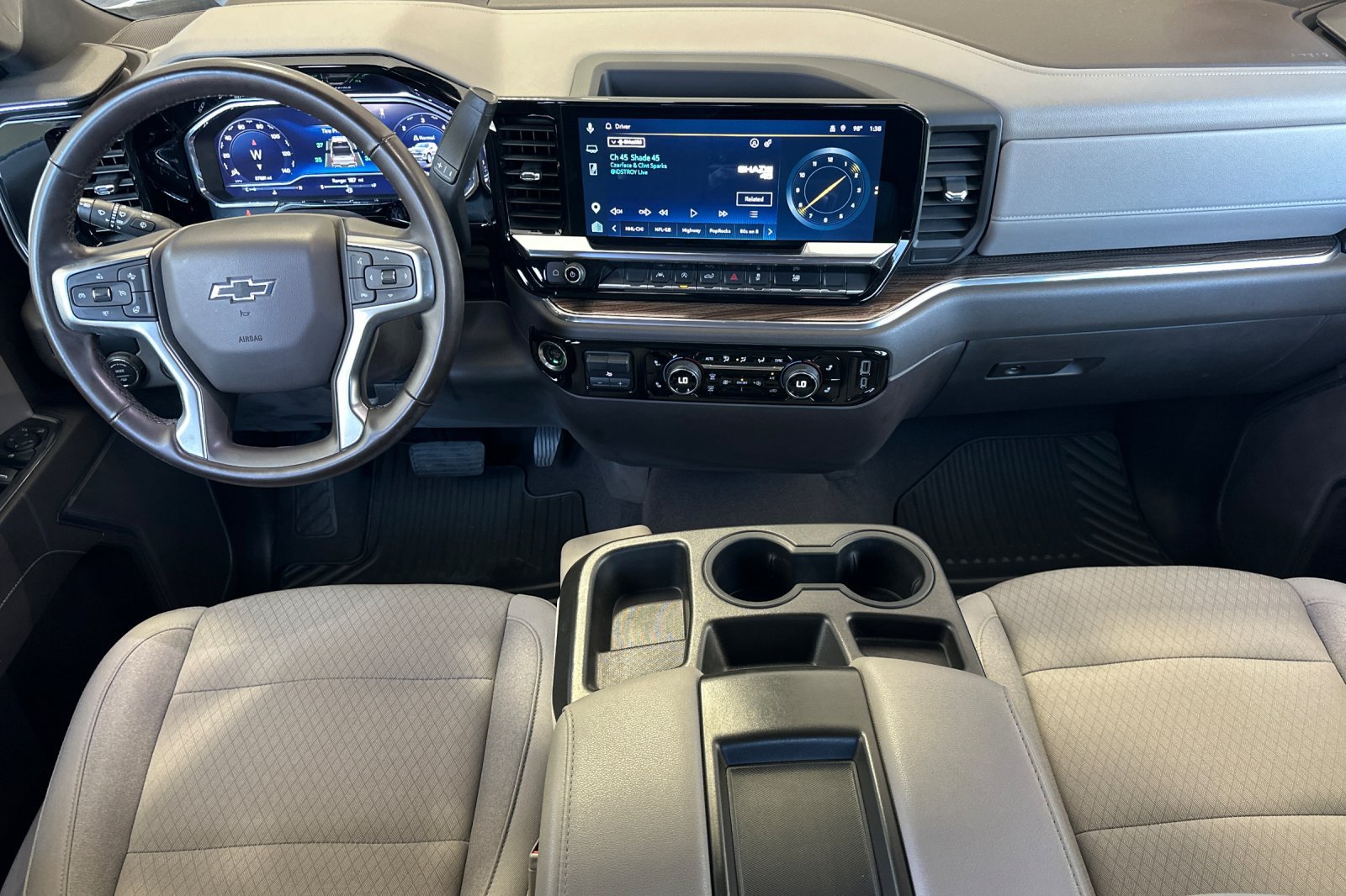 Used 2023 Chevrolet Silverado 1500 RST RWD image 13