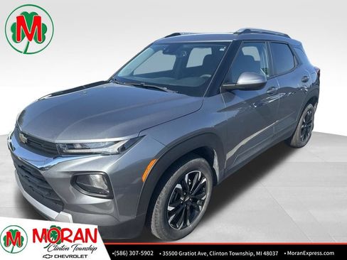 Used 2021 Chevrolet TrailBlazer LT w/ Convenience Package FWD image 1