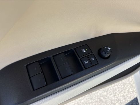 Used 2024 Toyota Camry LE FWD image 22