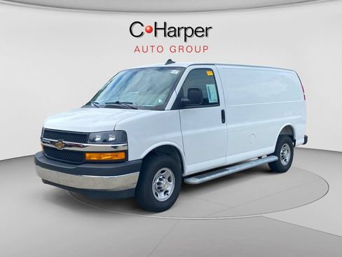Used 2025 Chevrolet Express 2500 w/ Driver Convenience Package RWD image 7
