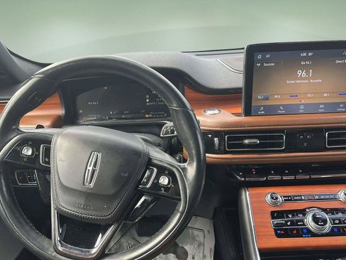 Used 2020 Lincoln Aviator Reserve w/ Equipment Group 202A AWD/4WD image 14