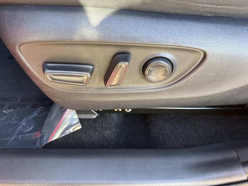 Used 2025 Toyota RAV4 XLE w/ Convenience Package image 26