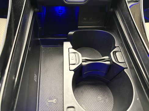 Used 2022 Mercedes-Benz C 300 4MATIC Sedan image 16