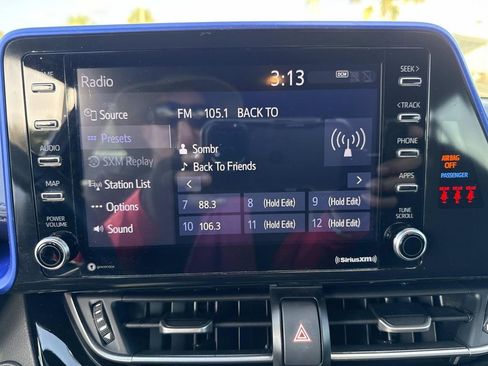 Used 2020 Toyota C-HR XLE image 29