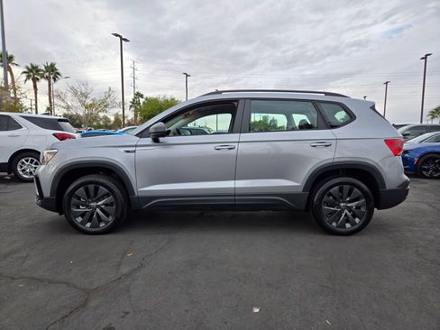 Used 2023 Volkswagen Taos S image 3