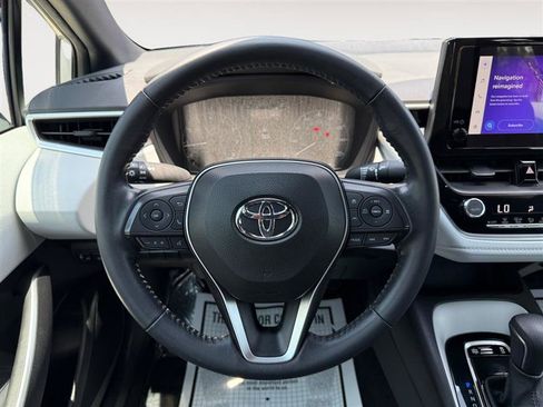 Used 2023 Toyota Corolla SE image 13