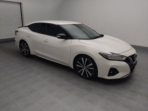 Used 2019 Nissan Maxima SR w/ Sport Mat Group FWD image 11