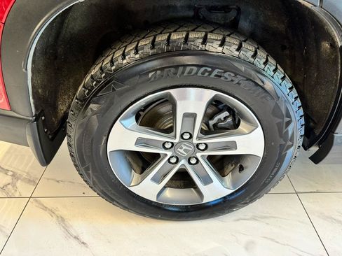 Used 2025 Honda Pilot EX-L image 36