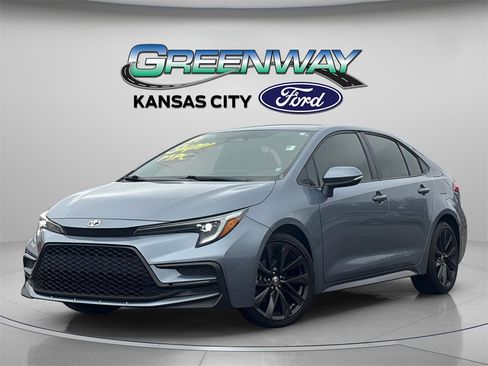 Used 2024 Toyota Corolla SE image 4