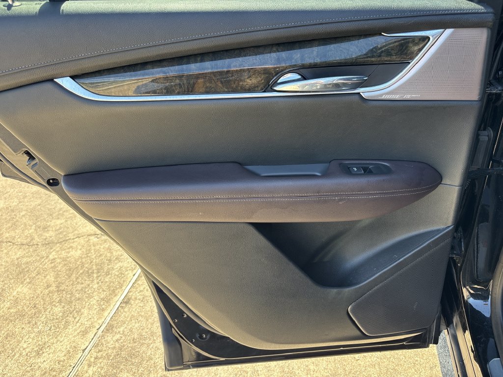 Used 2021 Cadillac XT6 Premium Luxury FWD image 25